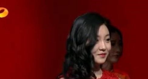 许多人|她在非诚勿扰站了5年,爆灯无数却从来不牵手,最终惹怒了孟非