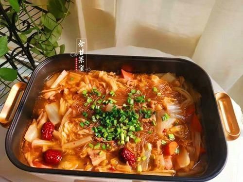 粉条|三人午餐，炖一锅家常菜肴，有荤有素有粗粮，连米饭也省下了