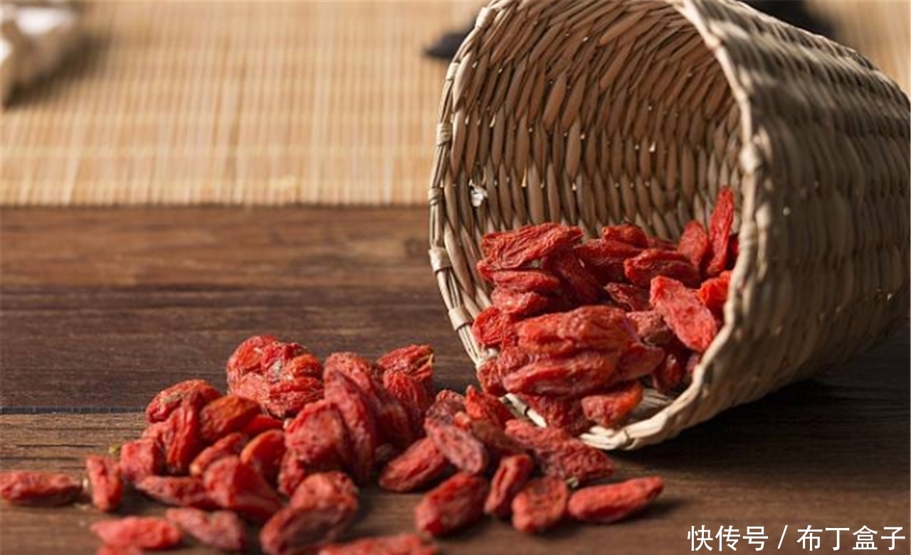 枸杞加“此物”天生一对,若能坚持泡水喝,5个好处可能不请自来