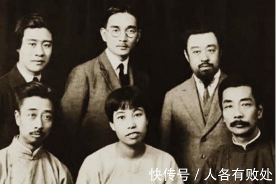 中国文学@许广平回忆鲁迅的最后一天,再伟大的人,在死神面前也会变得平庸