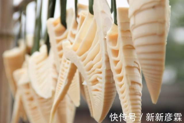 宝妈|宝妈吃完四类食物后,母乳质量可能会变差,最好暂时停止给娃喂奶