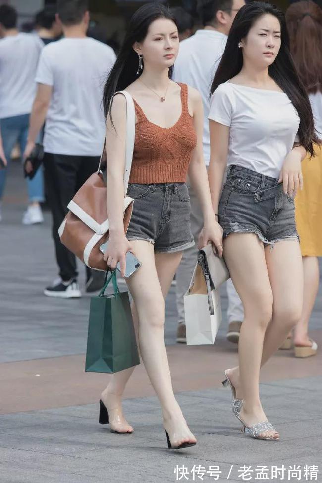 迷人 高跟鞋搭配,让女生看上去迷人又魅力