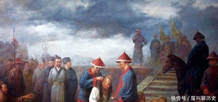 为何大家反感汉服圈？脚上穿着运动鞋，古今混搭，不算真的有文化