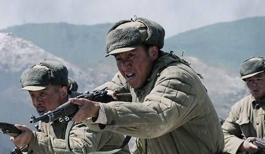 124师|5名志愿军战士追着一个营打，拦住10辆汽车，还俘虏一名美军顾问