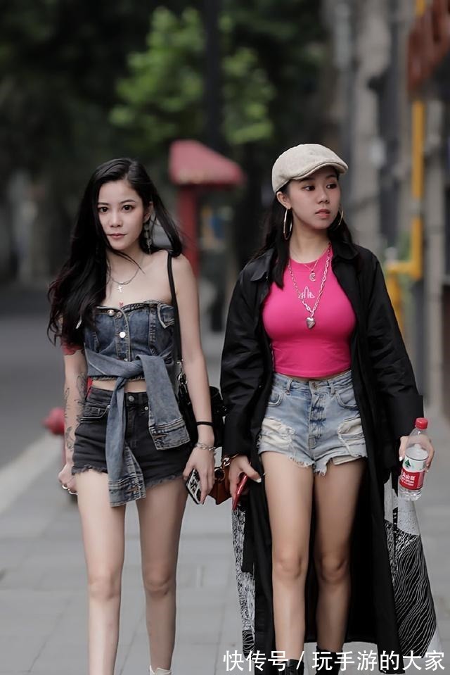 单品 打底裤打造时尚穿搭，充满女性魅力风情，耐看又精致！