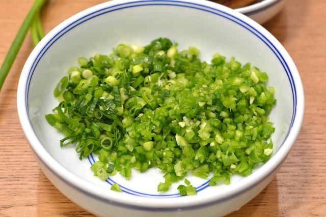 荷叶饼肉夹馍，卤肉软糯浓香有窍门，荷叶饼一次发酵省时间