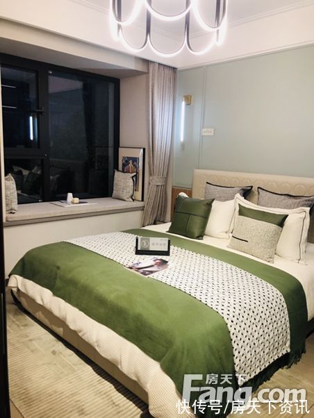 万科星光都|从万科星光都会现场发来一条项目新消息，请查看