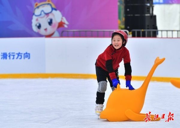 嘉年华|武汉冰雪嘉年华即将对公众开放，明起首场门票开售