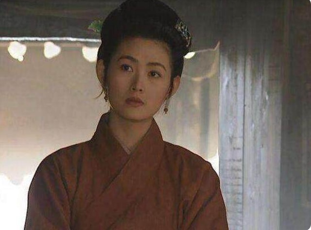 好好学习!她曾是最美“潘金莲”,红极一时嫁入中国,今成为拉面馆老板娘!