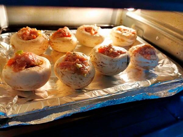 拳头大的口蘑，就应该这么吃，汤汁都是精华美味