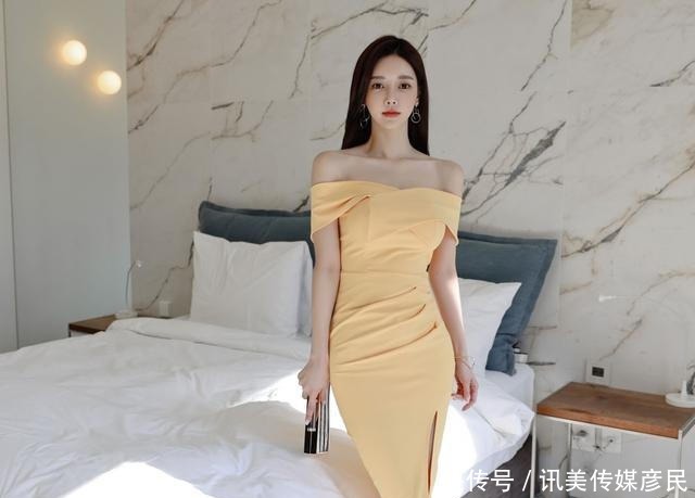 孙允珠时尚穿搭:柠檬浅黄交错搭肩斜纹连衣裙