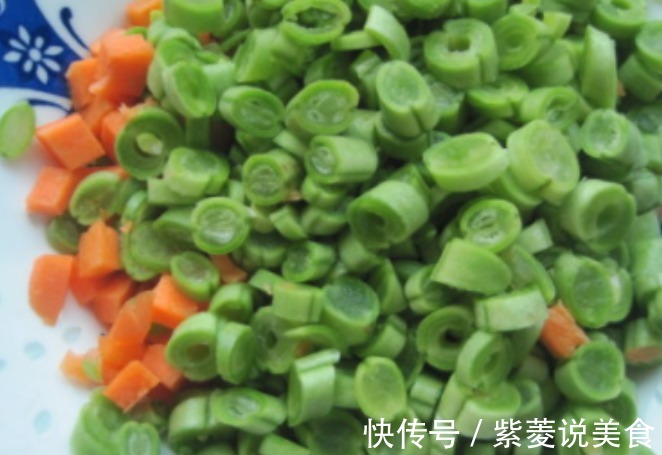 秋冬季节,此菜3元一斤,便宜健康,美味可口,一上桌就被抢光了