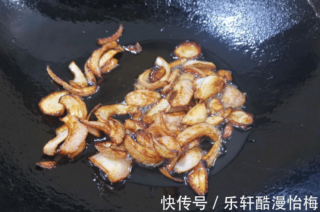 喜欢吃卤肉饭，那就自己做点卤肉，拌饭拌面或者是当菜都好吃