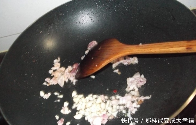 这菜再贵也别省,排出毒素,清理血管,视力越来越好,孩子要多吃