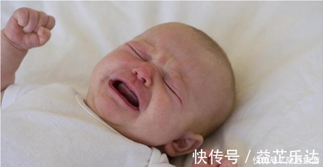 脊柱|影响宝宝脊柱发育的错误做法,家长要收藏了