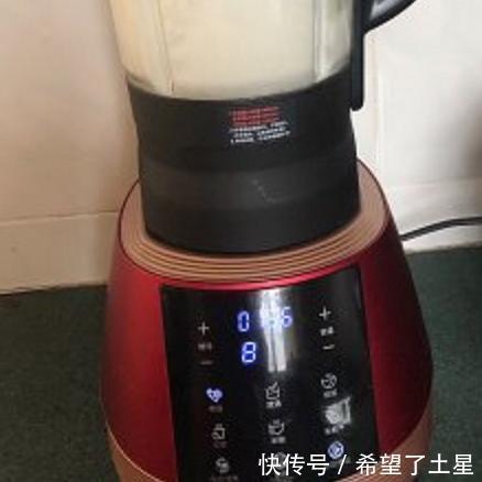 简单|肠粉的制作方法很简单,自制肠粉,可以在家里实现