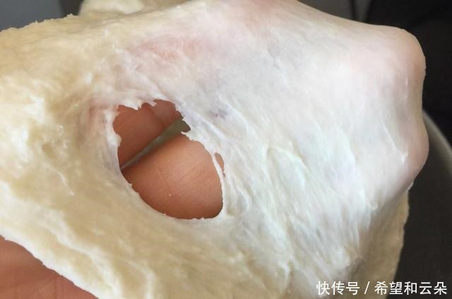 韧性|牛角夹心小面包就这样做,松软香甜,放两天也不硬,孩子超级爱吃