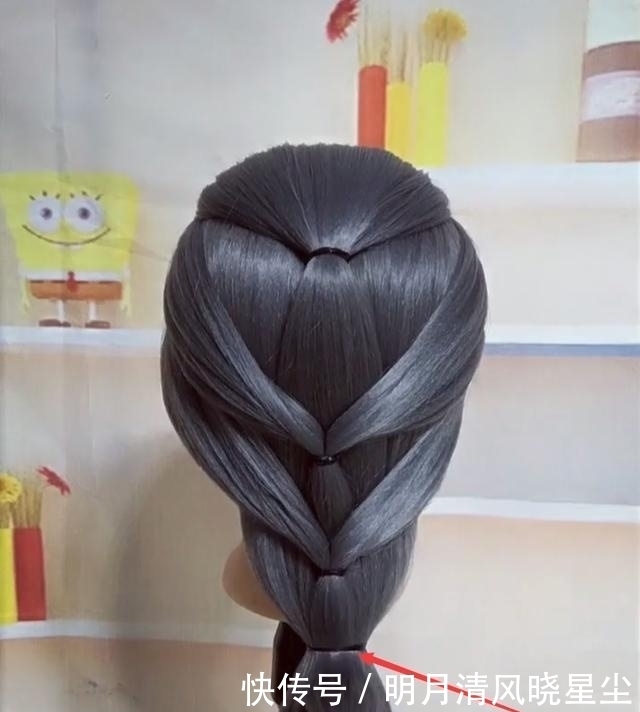 什么发型更显年轻?试试新款马尾,瞬间年轻十岁!