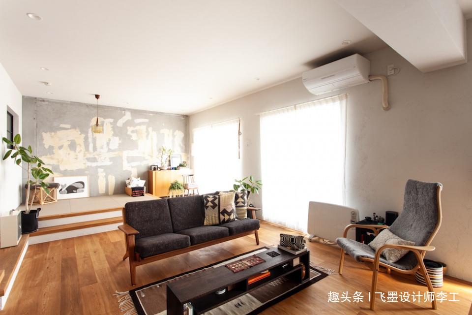 收纳|日本夫妻会装修,100多双鞋直接挂墙上,衣帽间也不要柜子,时尚