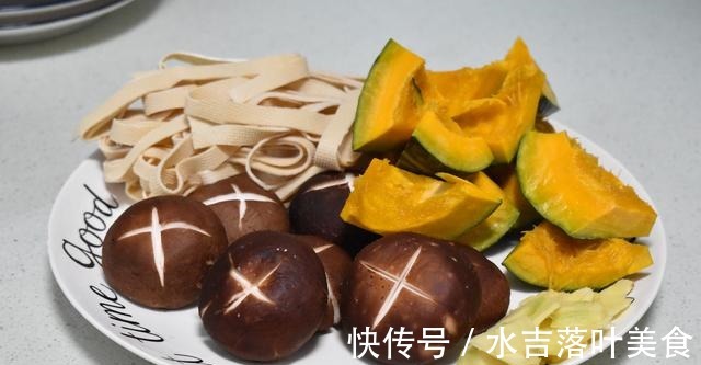 鸡翅|秋季适合这菜,4种食材炖一锅,好吃好做,一顿饭就一个菜就够了!