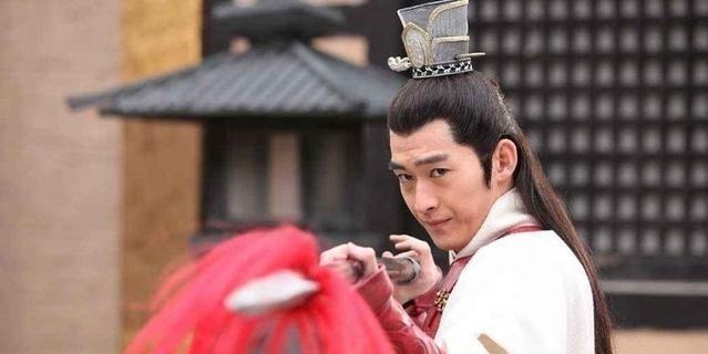 杨家枪#林冲枪法精妙绝伦,杨志的杨家枪名声在外,那么谁的枪法更高明!