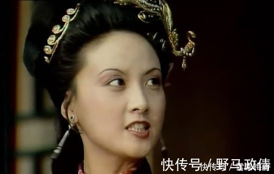 贾府#贾元春是怎么被选入宫中的?王熙凤不小心说的4个字透露了答案