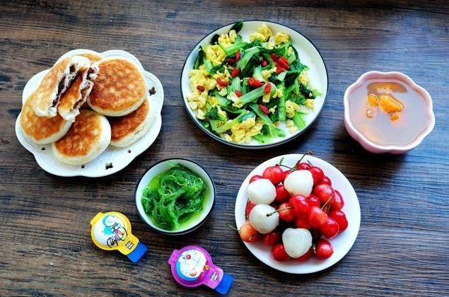 早餐|宝妈们别再给宝宝吃这3种糊弄式早餐,阻碍智力发育,还不长个