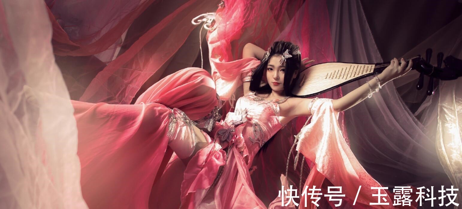 小哥哥|剑网三怀旧服已Coser成堆,数百人同台表演,漫展变古装T台秀