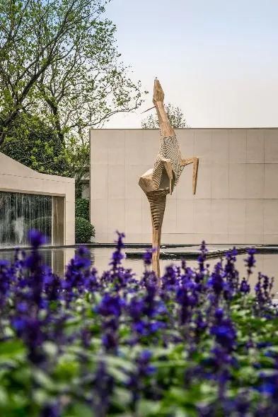  半围合|星环浮动，雁归云境