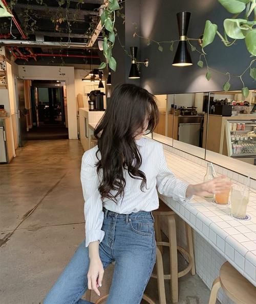 这样穿，回头率肯定100％！通勤装，减龄同时又不幼稚！