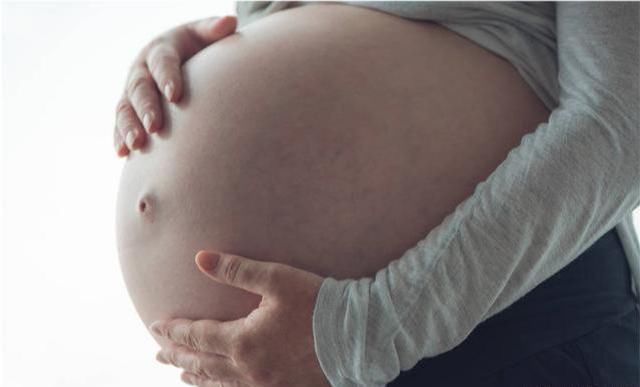 孕妇们|孕妇的肚子怎么可以那么大？看看内脏都挤成啥样，才知当妈不容易