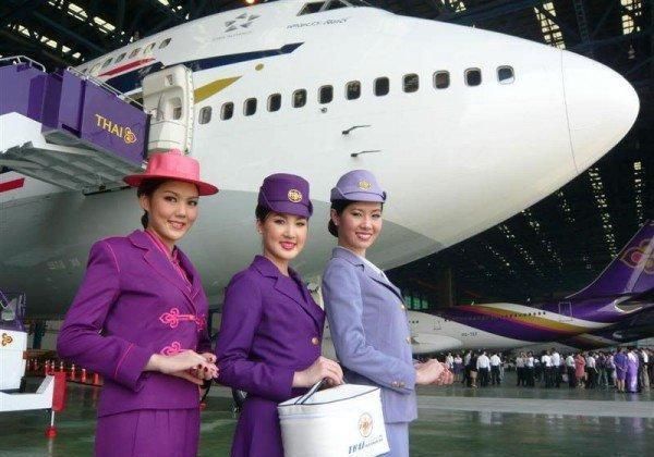 老年|世界各国空姐你都见过哪些国家的最喜欢哪个航空的空姐!