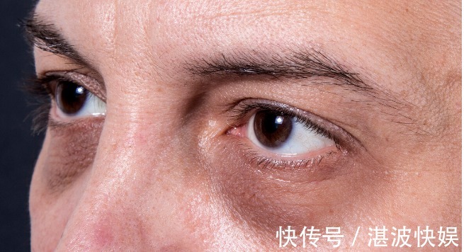 疲劳|失眠的危害不只是疲劳!医生提醒,长期失眠,危害比你想的更严重