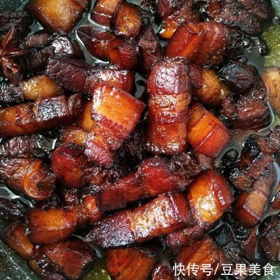 翻炒均匀|红烧肉这菜比牛肉营养还高，补脑益智，全家人都爱吃