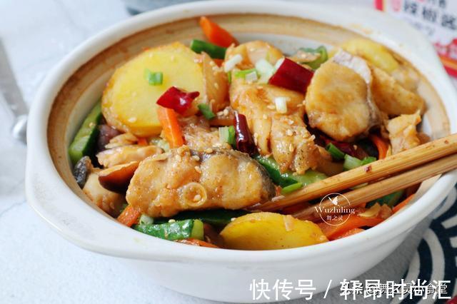 干锅鱼|海边人做鱼太香了，我一周吃三次，雷打不动，碗底汤汁都不放过