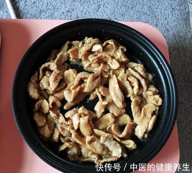 学生早餐不用愁，10分钟搞定，菜肉汤一锅端，一碗管饱不饿肚子