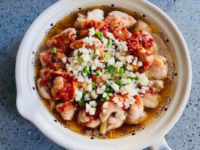 蚝油蒸鸡腿：不需要任何技巧，简单一蒸嫩嫩滑滑超美味