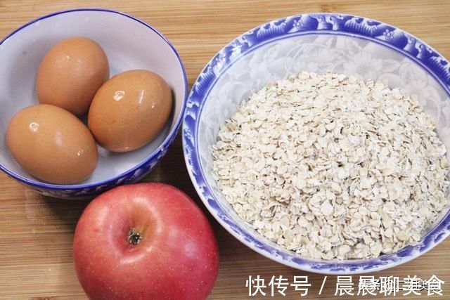 燕麦片|把苹果倒入燕麦片中，太厉害了，80岁奶奶教我的做法，简单实用