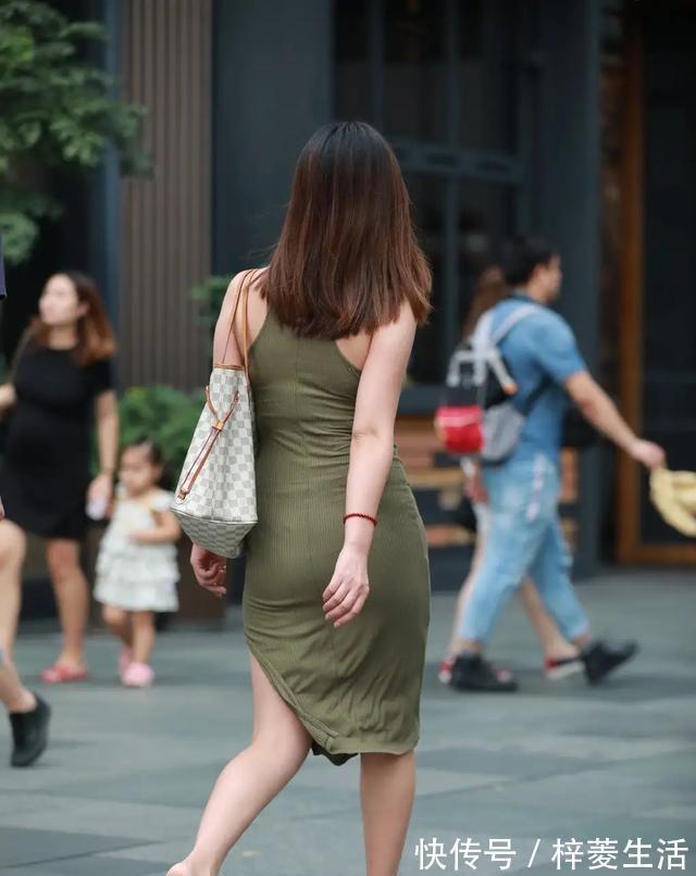 毛衣|好看精致的打底裤穿出时尚感,秀出女人的成熟优雅范,率性自然
