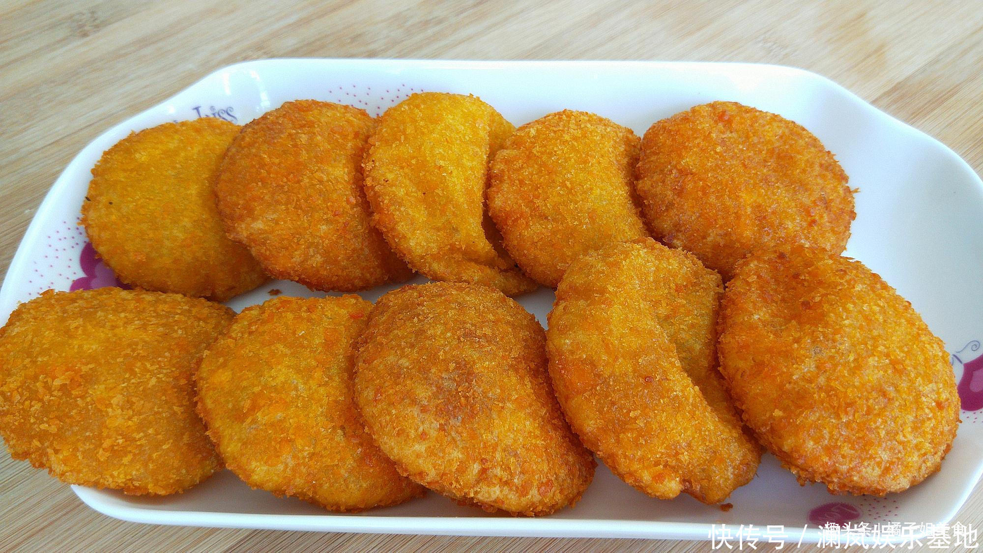 南瓜饼|我家南瓜从来不煮,1斤南瓜1勺白糖,秘制一做,一次做15个不够吃