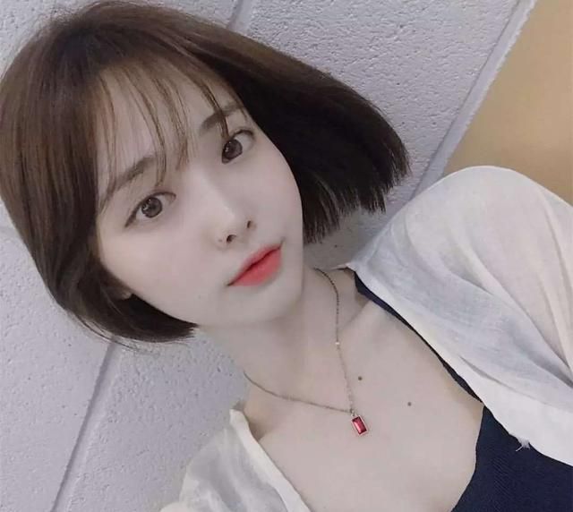 脸圆又大的女生适合什么发型?六款好打理显脸瘦的短发,时尚养眼