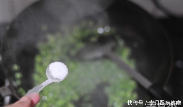 酸豆角|吃了几十年才知道，它是“天然叶酸”，2块钱一大把，女人要多吃