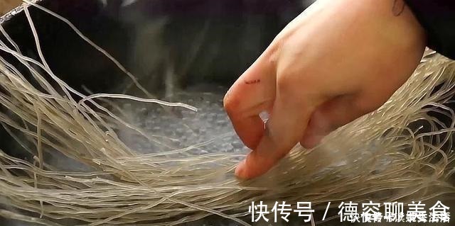 菜团|吃了半辈子玉米面,这种做法还是头一次见,营养健康,真馋人