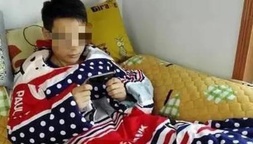 啃老族|“啃老族”父母去世后，无人能“啃”的他们，如今过得怎么样