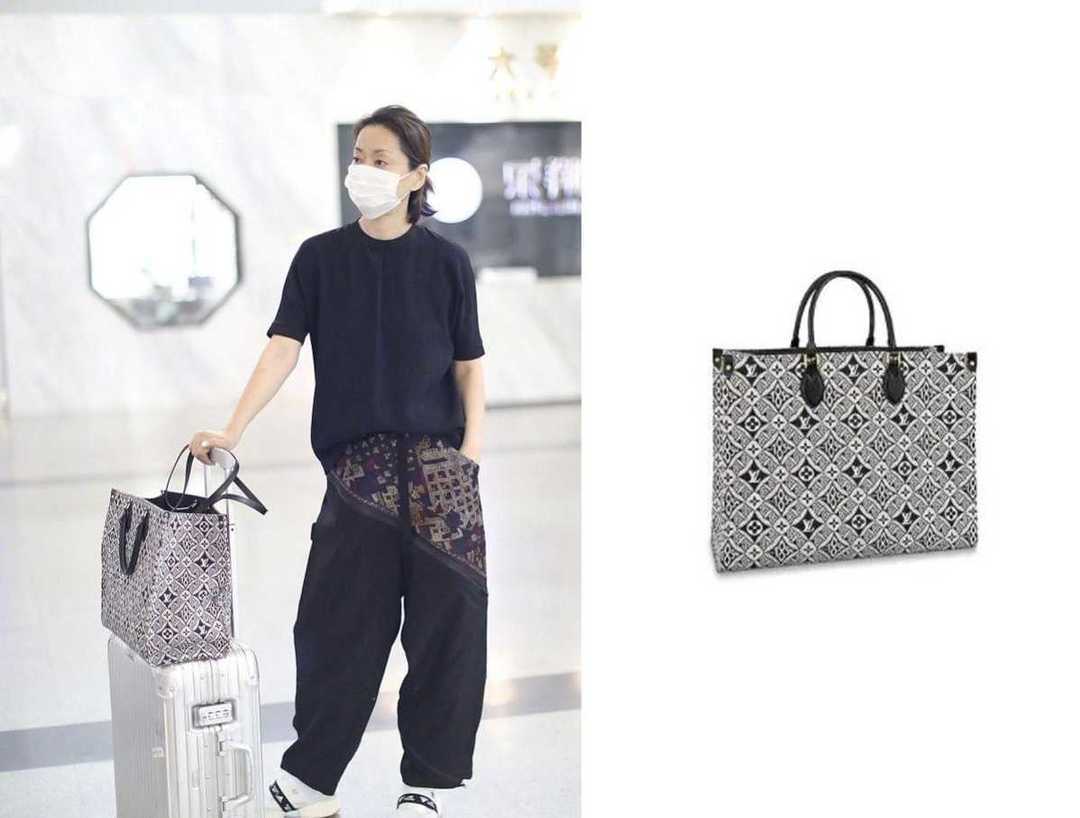 时髦|年近60岁毛阿敏真时髦,一身黑色配2万包好年轻,58岁太会穿