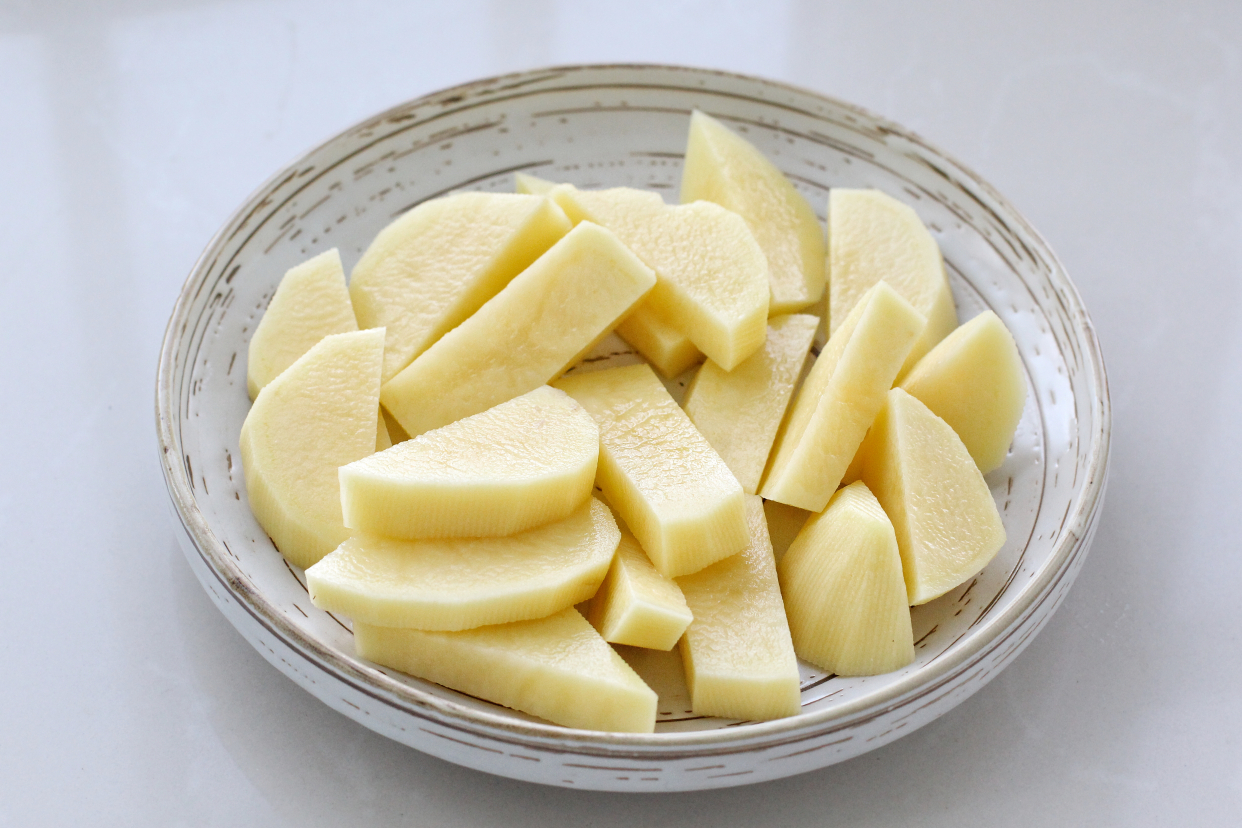 自从学会土豆此做法,老公隔三岔五点名要,Q弹入味好吃到舔盘底!