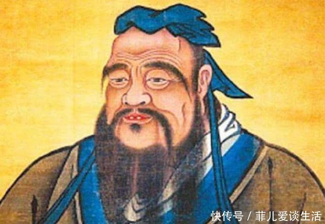 康熙祭拜孔子却不肯下跪,大臣找来黄布遮住碑上1字,康熙立刻跪下行礼!