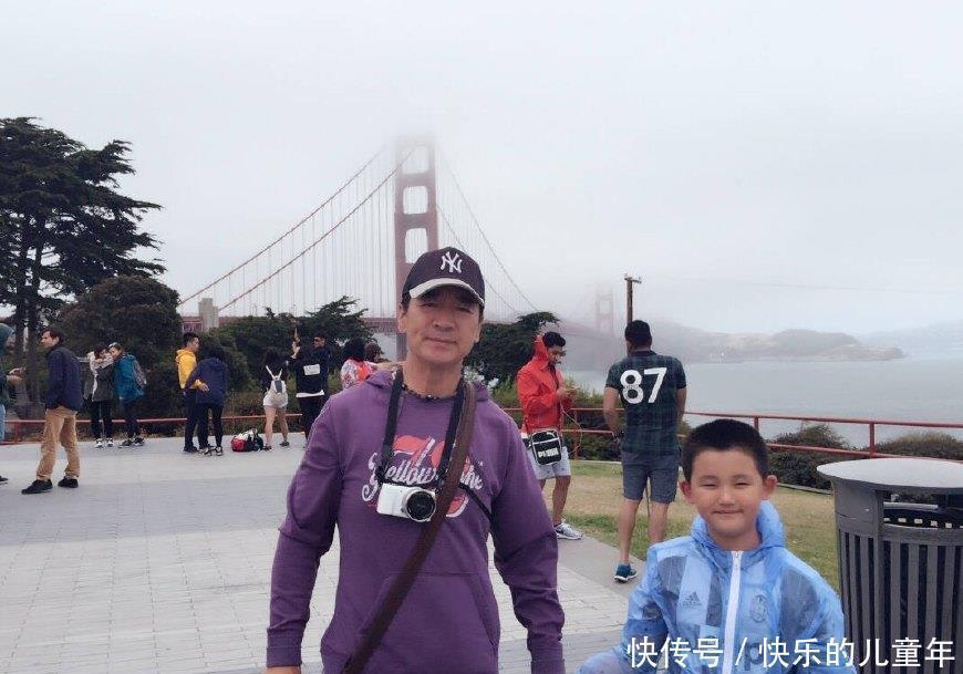 认成|儿子和妈被医生认成祖孙俩,娃长大后才明白老来得子有钱也不行