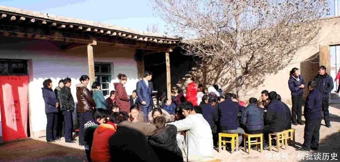 俗语“菜不摆三、筷不成五,席不成六”,有道理吗?古人礼仪经验