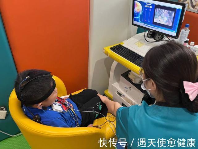 做作业|天使课堂:注意力不集中,活动过度~多动症儿童家长看过来!